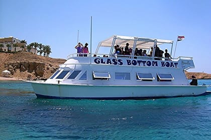 1 Hour Glass Boat with Private Transfer from Sharm El Sheikh