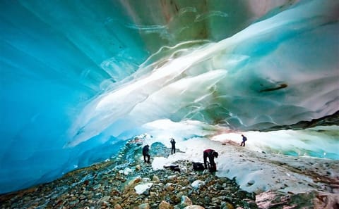 Chilean Patagonia Adventure Tour in Puerto Natales and Punta Arenas