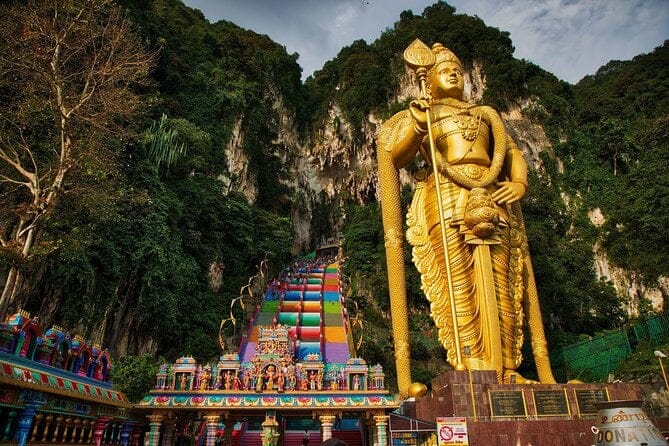 Kanching Waterfalls & Batu Caves Tour