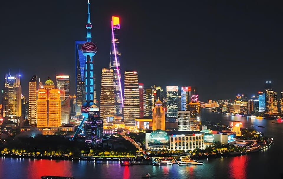 Shanghai Night River Cruise with Buffet Dinner and Transfers