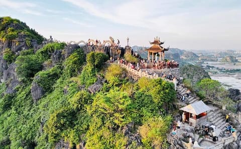 Private Ninh Binh Tours: Hoa Lu Tam Coc Mua Cave 1 Day Tour