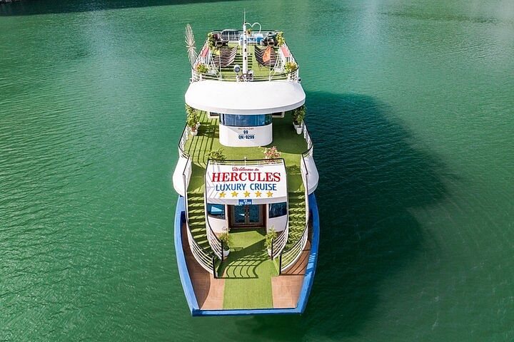 Hercules Luxury Day Cruise in Halong Bay: Explore Caves & Kayak