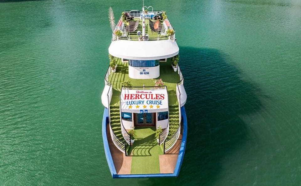 Luxury Day Tour of Halong Bay with Activities and Lunch