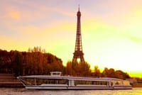 3-hour Paris short walk ,Seine Cruise with CDG Airport Pick up  4