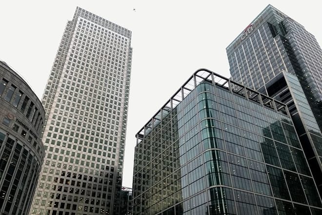 London City Airport Private Transfers to/from London (Postcode WC1 to WC2) 2