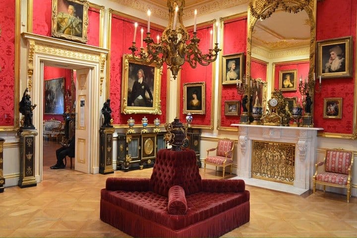 London Art Museums Private Day Tour with Wallace Collection 5