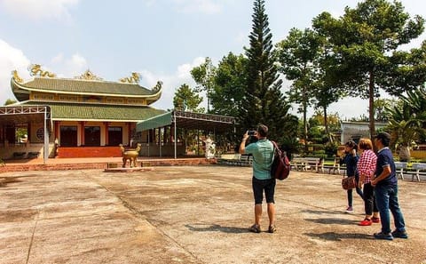 Full-Day Long Phuoc Tunnels and Long Tan Battlefield Tour in Ho Chi Minh City