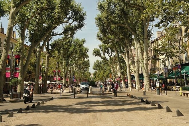Aix-en-Provence Private Walking Tour With A Professional Guide 2