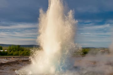 Golden Circle Serenity & Hvammsvik Hot Springs