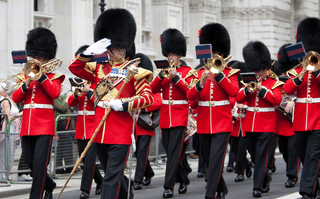 Changing of the Guard Walking Tour in London