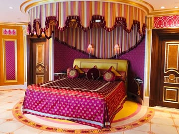 Inside Burj Al Arab Tour with Gold Cappuccino Experience
