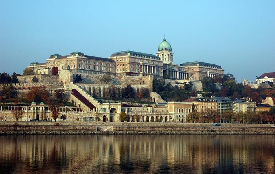 Private Tour of Budapest's Parliament and Downtown Landmarks