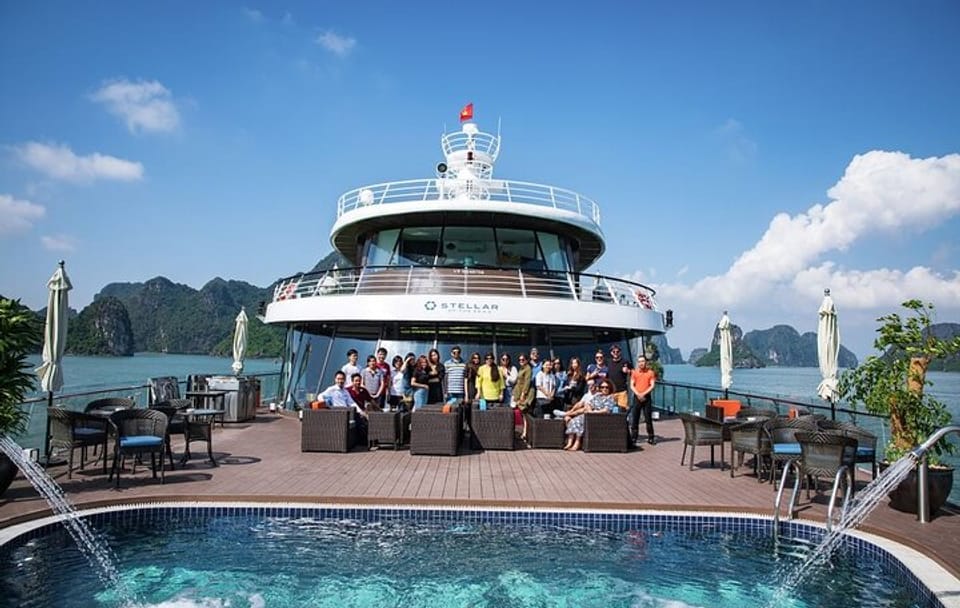 5 Stars Cruise 3d-2n: Biking,Golf,Cave,Meals, Kayak, Jacuzzi Pool