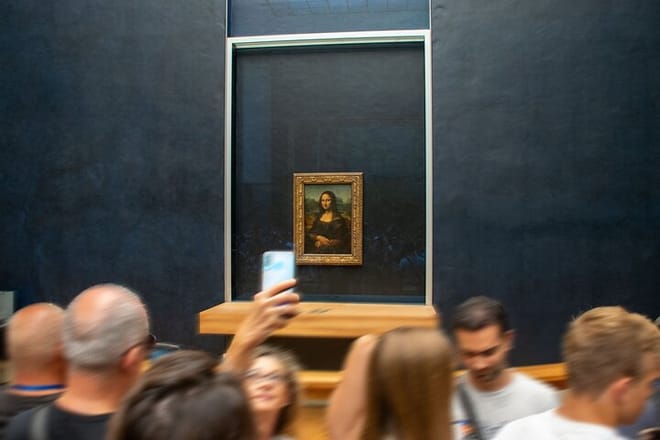 Wheelchair Accessible Private Louvre Tour – Stress-Free & Easy