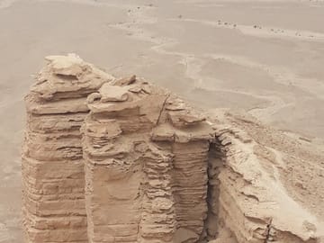 3-Day Tour: Edge of the World, City tour and Red Sand from Riyadh
