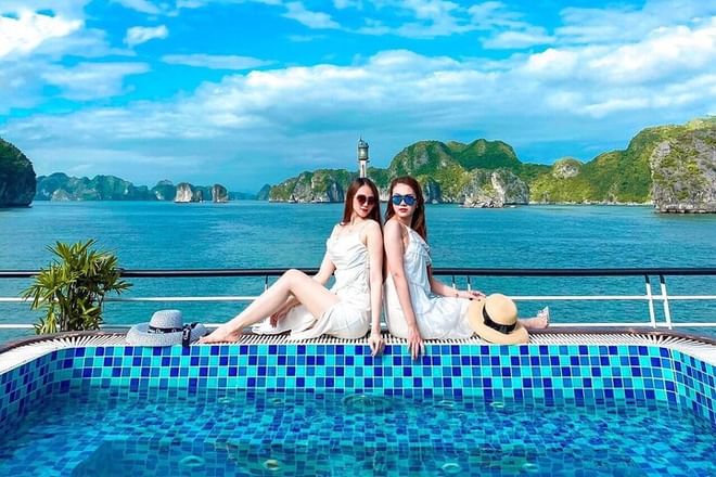La Casta Daily Cruise - OUTDOOR JACUZZI - 07 Hours on Halong Bay