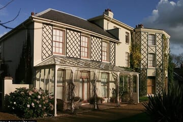 Private Day Trip to Darwin's Down House from London