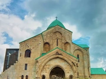 Epic Georgia Journey: 12 Days of Exploration & Charm