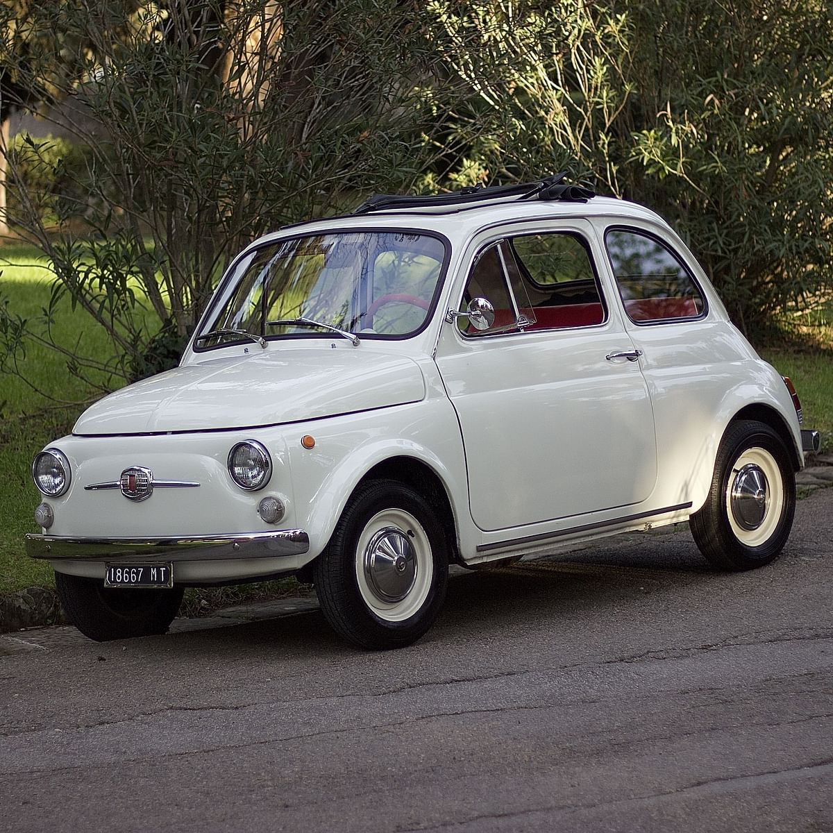 BUONGIORNO FIAT 500! Classic Guided Wine Tour in Chianti Wine Region included Tuscan Lunch and tasting (6 hrs)