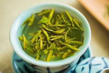 Hangzhou Longjing Tea Culture and Picking Experience Tour