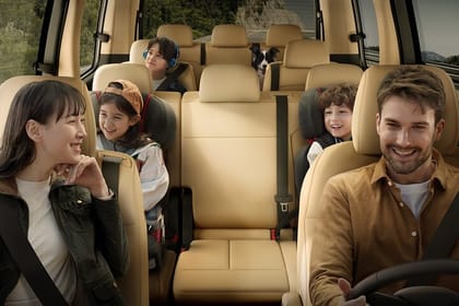 Private Tour to Lotte Tower, Aquarium and Lotte world Theme park