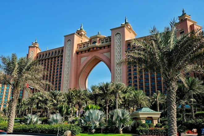 dubai stopover tours with the Pointe
