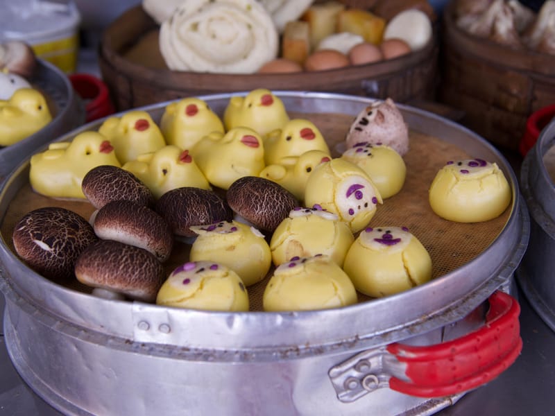 Small-Group Hong Kong Dim Sum Lunch (30+ Items)