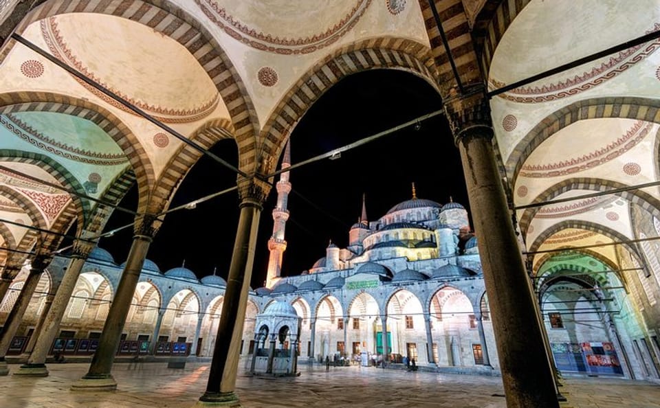 Private Full-Day Luxury City Tour of Istanbul's Highlights