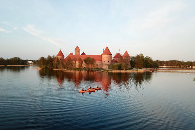 CASTLE ISLAND - Premium guided canoe tour at Trakai Historical Park photo 2