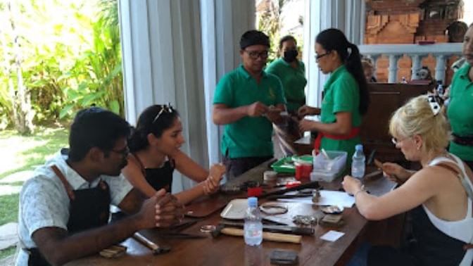 gold and silversmith workshop