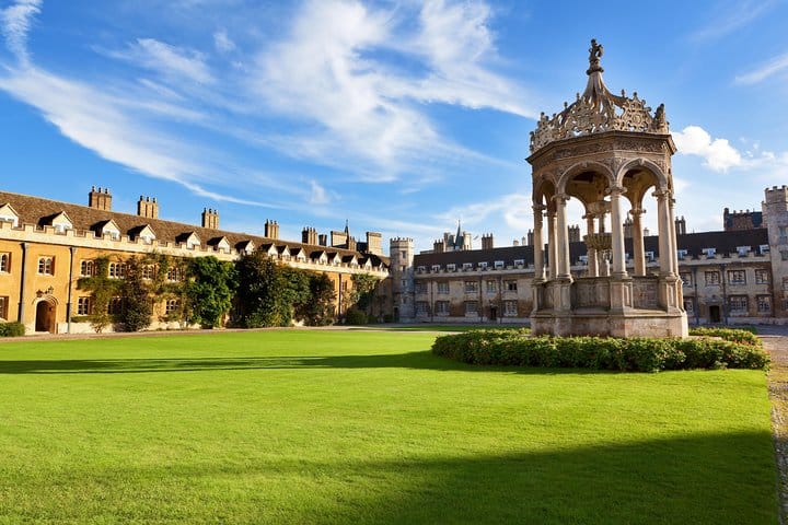 Oxford and Cambridge Guided Day Tour from London 3