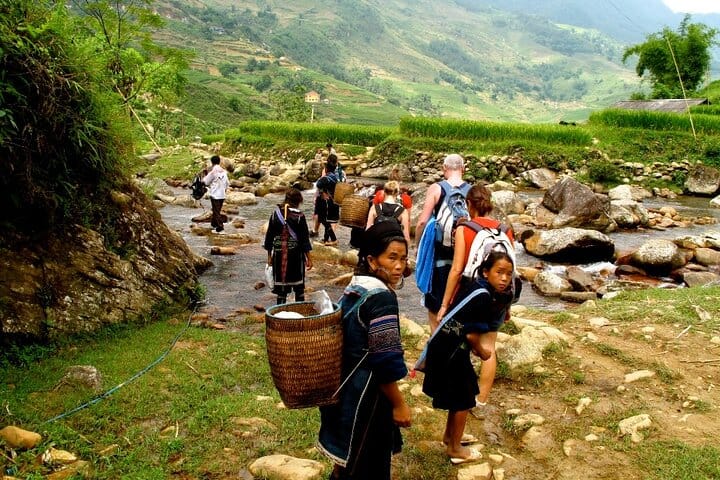 Sapa Trek 2days/1 night -Hotel Overnight-From Hanoi by Limousine