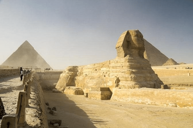 Full Day: Cairo by Plane Pyramids, Egyptian Museum, Old Bazaar from Hurghada