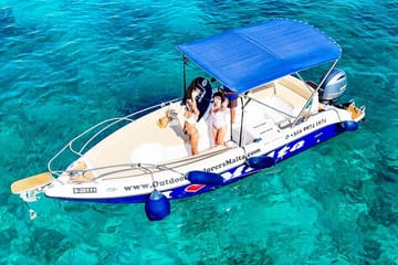 Private One-Hour Boat Tour to Crystal and Blue Lagoons, Comino