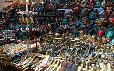 Kathmandu Shopping Tour: Explore Local Markets and Crafts
