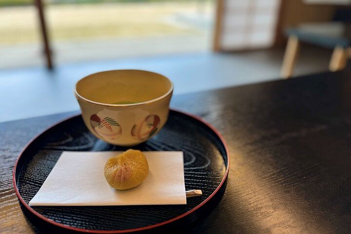 Small Group Japanese Garden Tour with Matcha and Japanese Sweets