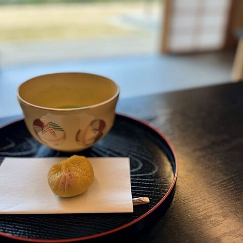 Small Group Japanese Garden Tour with Matcha and Japanese Sweets
