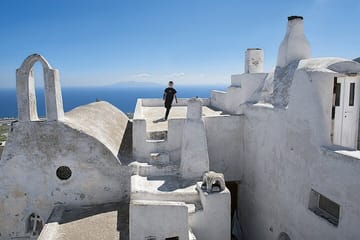 Half-Day Tour of Akrotiri and Megalochori in Santorini