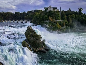 Rhine Falls and Stein am Rhein Day Tour from Zurich