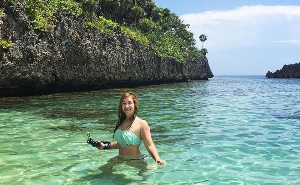 Private Shuttle from Dixon Cove to Roatán Beaches