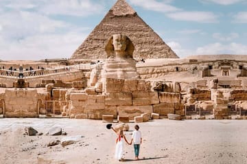 Private Full-Day Tour of Pyramids and Cairo's Treasures