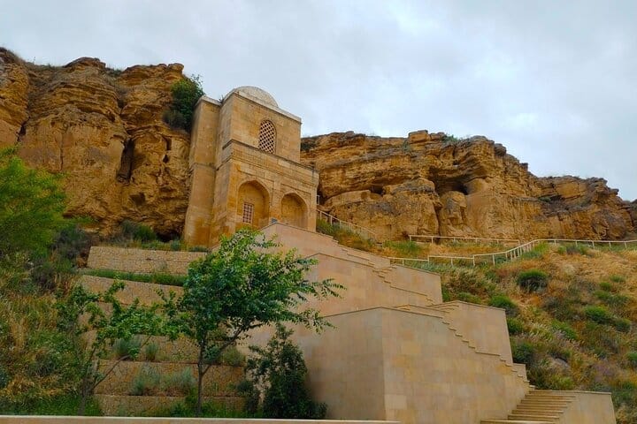 Diribaba mauseloum-Shamakhi tour-azerbaijan tour-baku tour-pilgrime tour-04