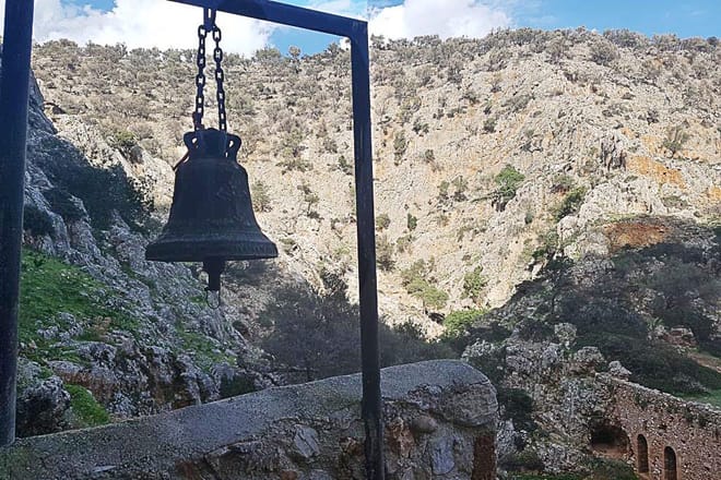 Living Like A Monk: In the Traces of the Sacred Places of Akrotiri Peninsula 6