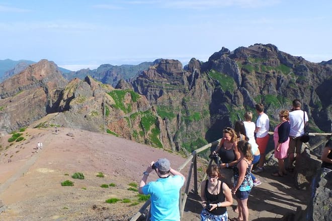 Cristo Rei & Arieiro Peak Half day Tour in Open Roof 4x4 8