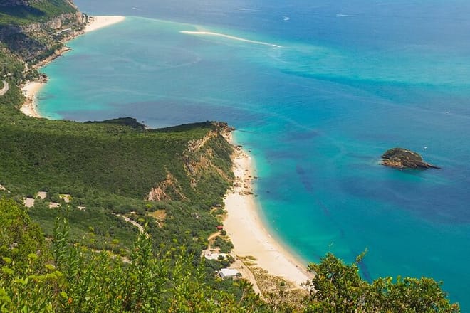 Arrábida Private Day Trip from Lisbon with Winery Visit