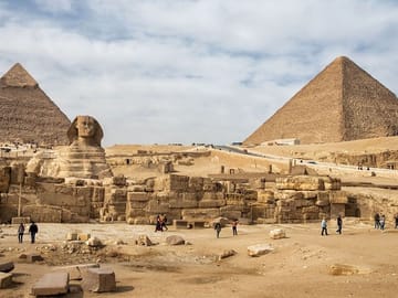 Pyramids of Giza and Cairo Semi-Private Minivan Tour