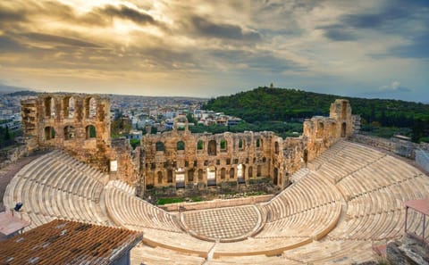Shopping Tour of Athens: Explore Plaka, Ermou, and More