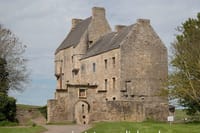 Lallybroch tours ( Midhope Castle ) , ancestral home of Jamie Fraser of Outlander