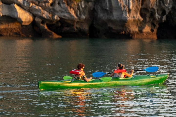 Hanoi: Bai Tu Long Bay Scenic Day Cruise to Hidden Landscapes 10