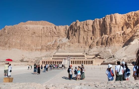 Safaga to Luxor: Private Pharaohs Adventure
